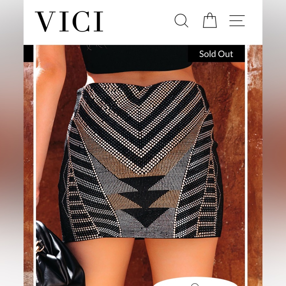 Vici ELITE STUDDED MINI SKIRT Small